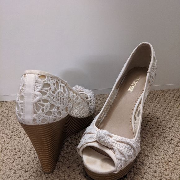 Wedge shoes - Picture 2 of 4